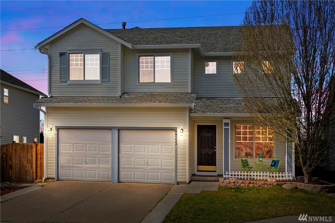 Property Photo: 14222 50th Ave SE WA 98208