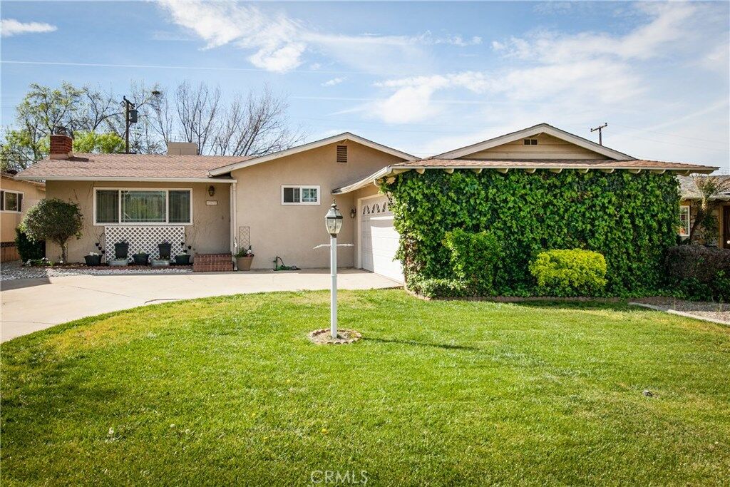 Property Photo: 261 Harruby Drive CA 92320