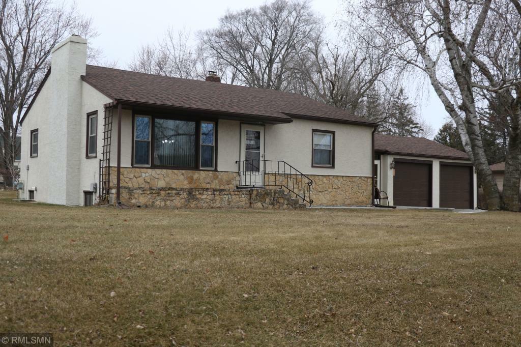 Property Photo:  26 Elm Avenue S  MN 55358 