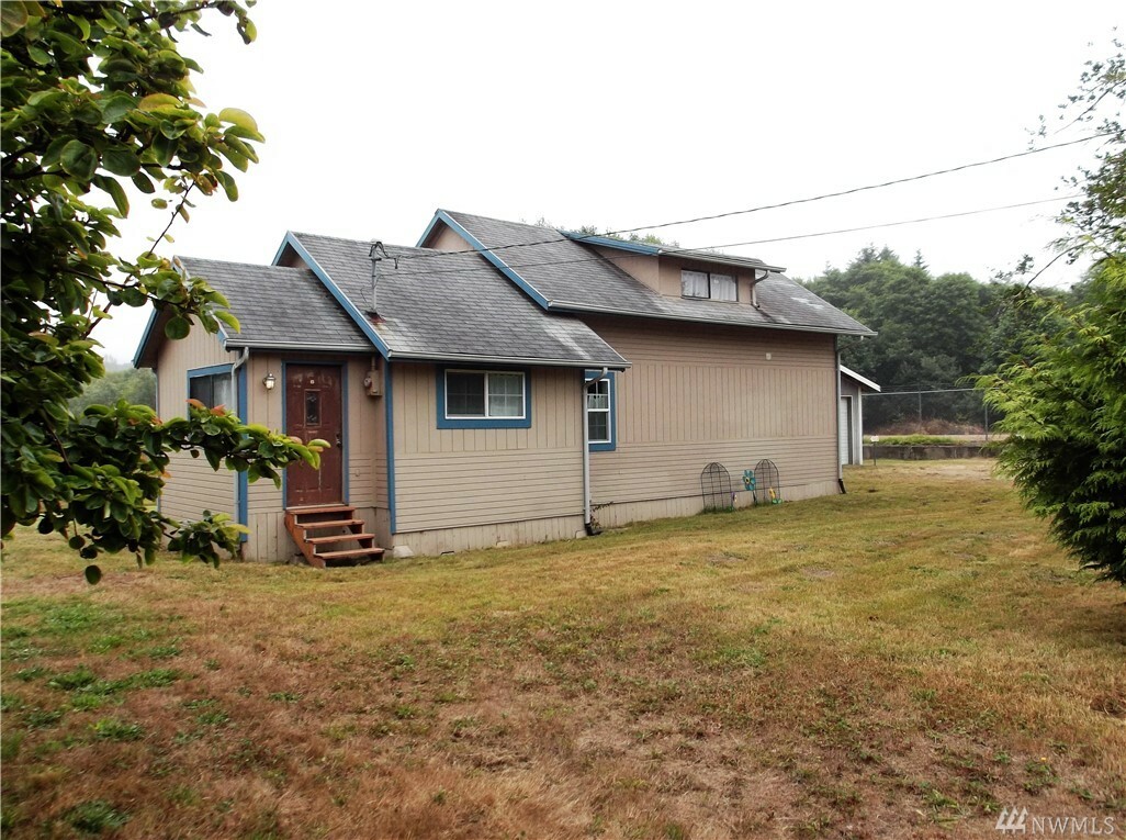 Property Photo:  2126 SR 105  WA 98547 