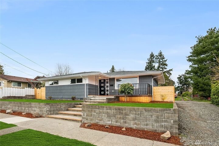 815 S 70th St  Tacoma WA 98408 photo