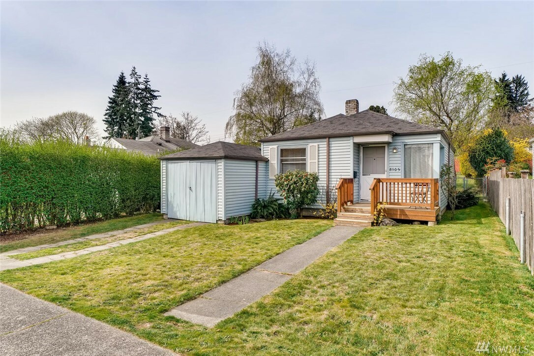 Property Photo:  8105 31st Ave SW  WA 98126 