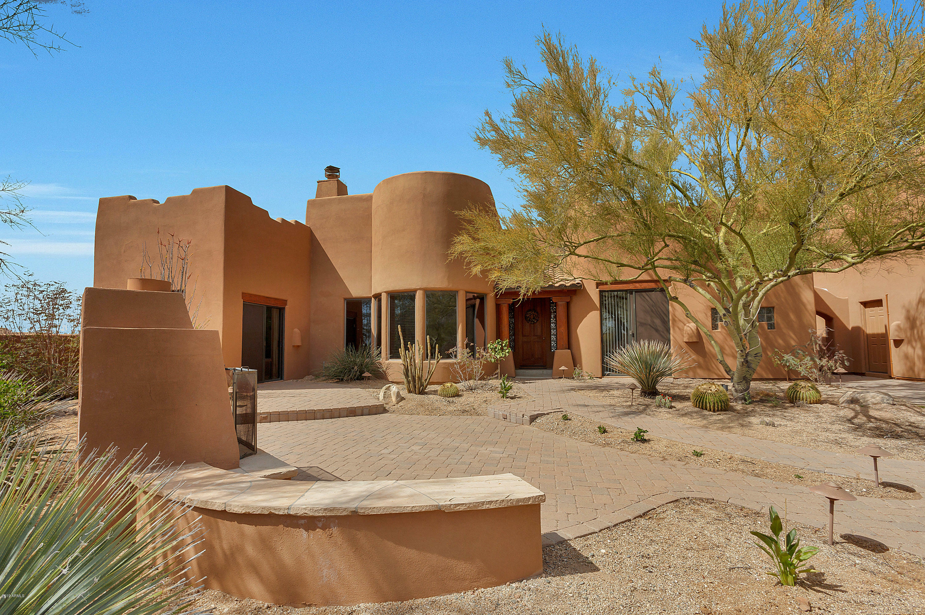 Property Photo:  126 W Desert Hills Drive  AZ 85086 