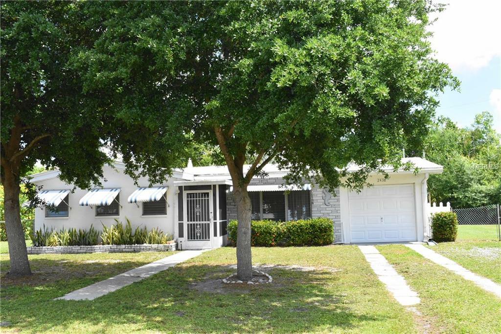 Property Photo:  2438 Tamworth Terrace  FL 33983 