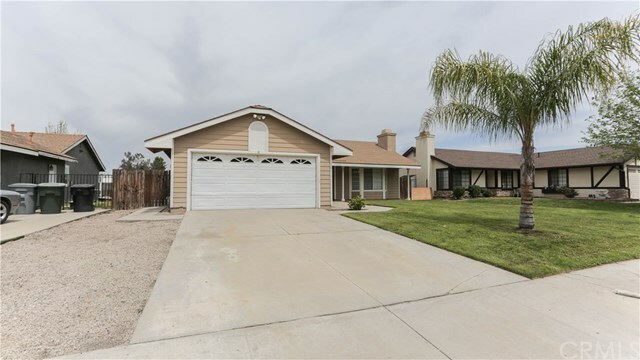 Property Photo:  19046 Tule Way  CA 92530 