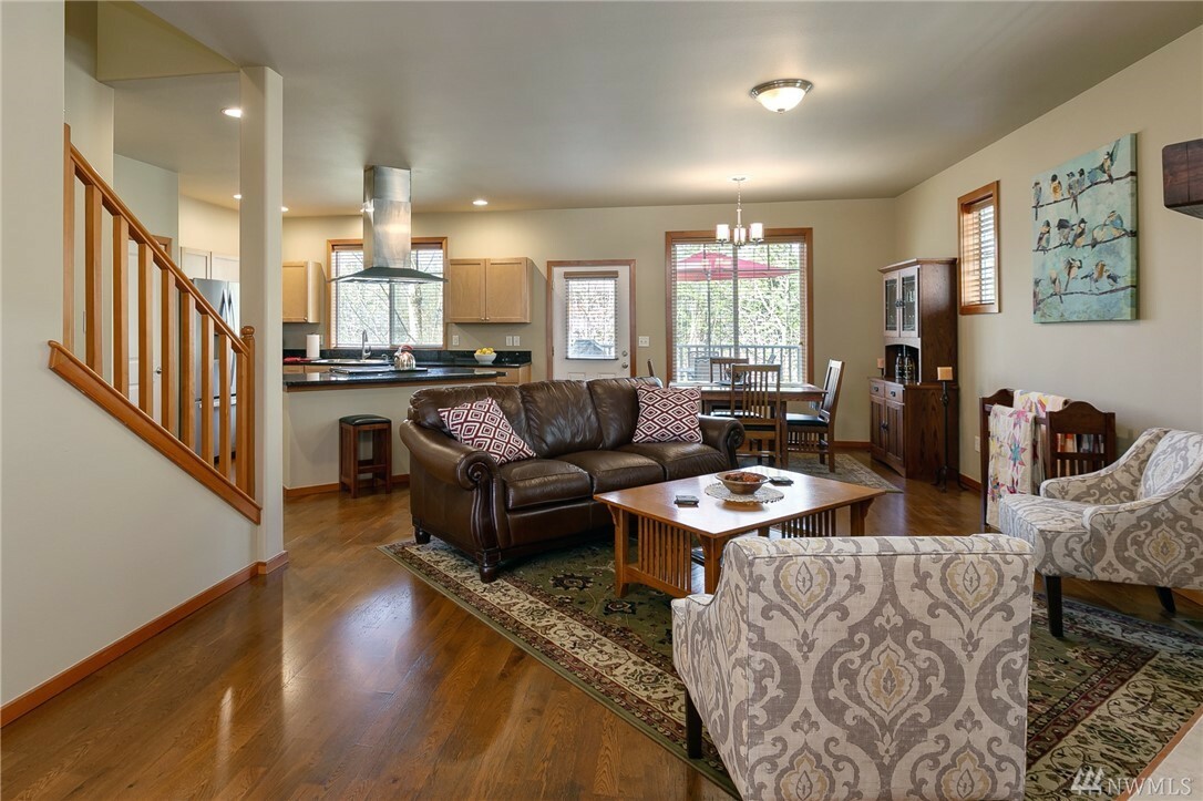 Property Photo: 2097 Calico Lp WA 98248