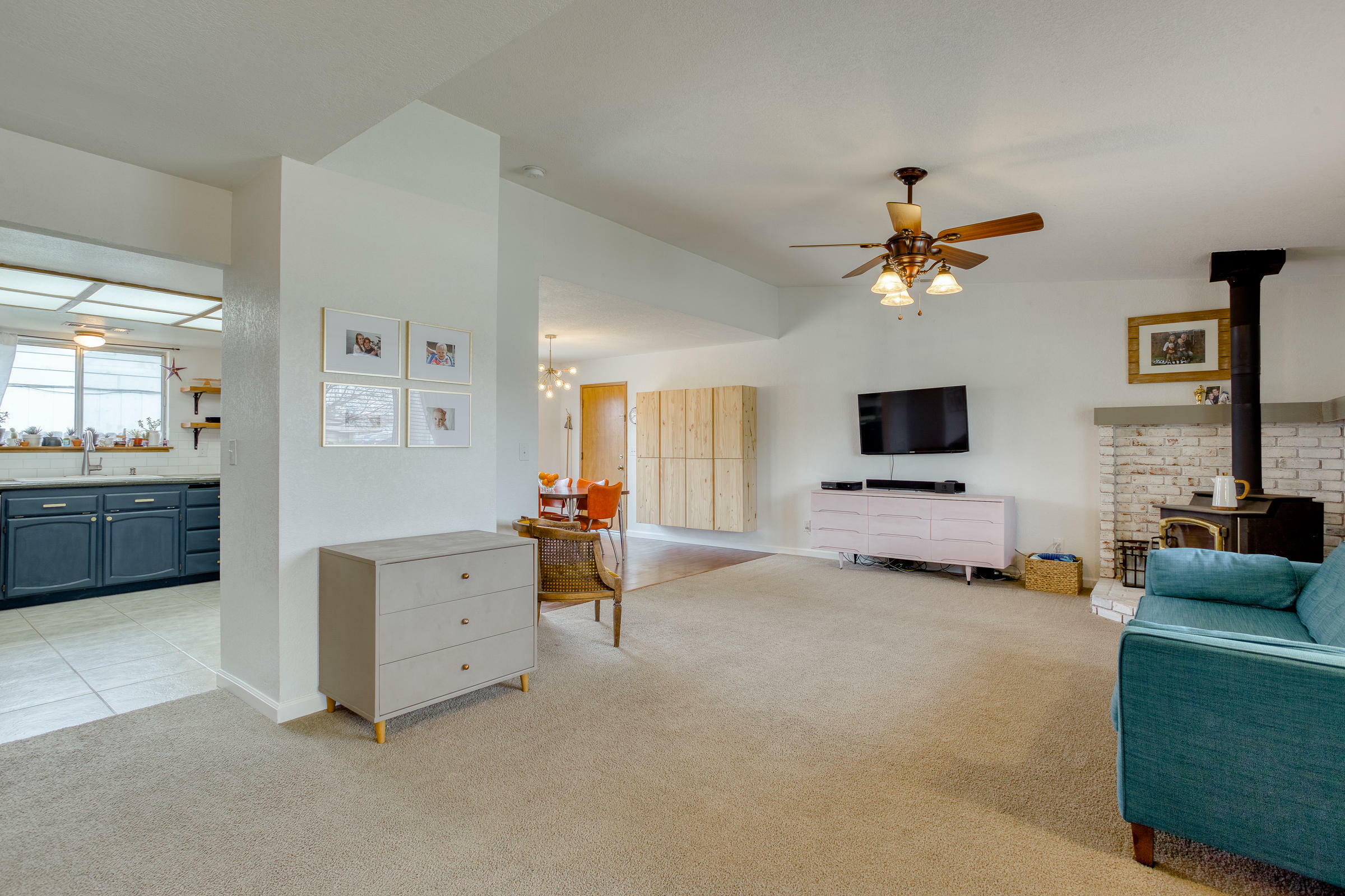 Property Photo:  1011 Goodview Way  CA 96003 