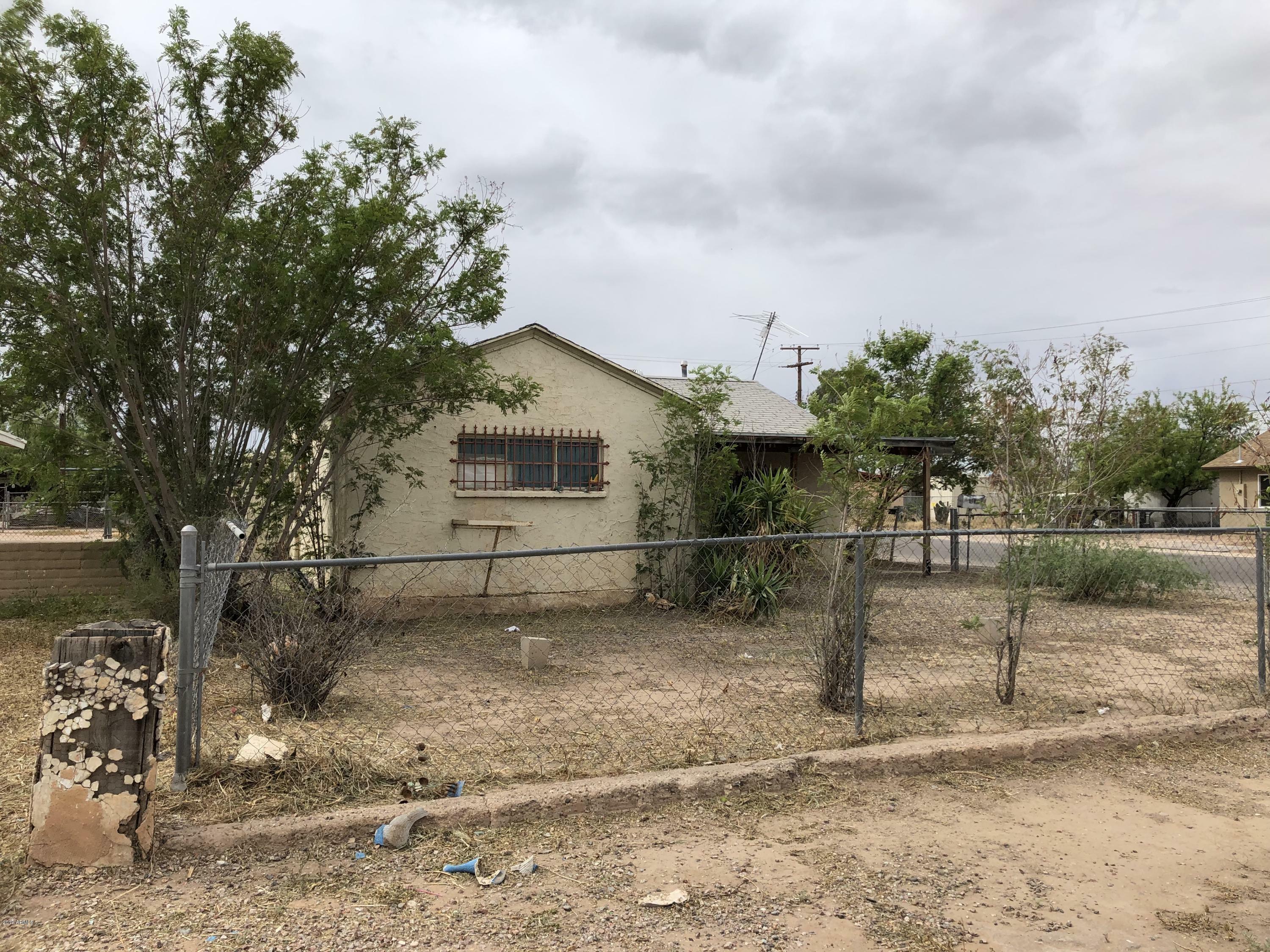 Property Photo:  419 W 10th Street  AZ 85131 