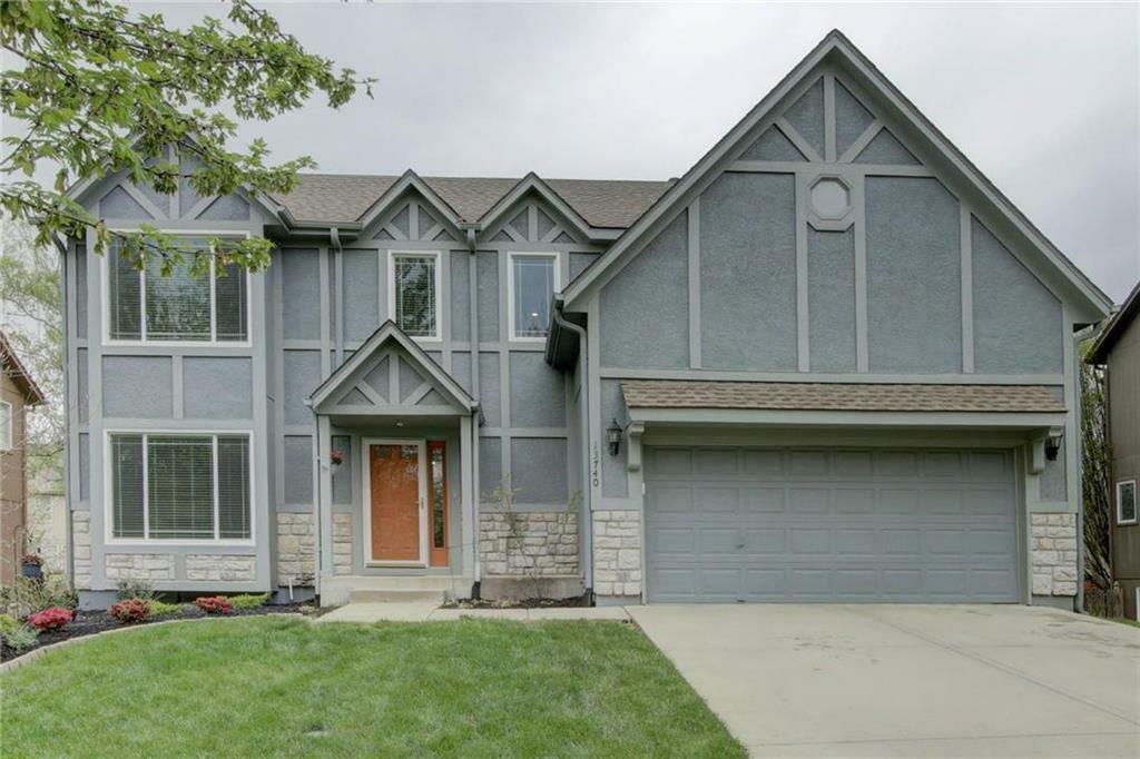 Property Photo: 13740 W 158th Terrace KS 66062