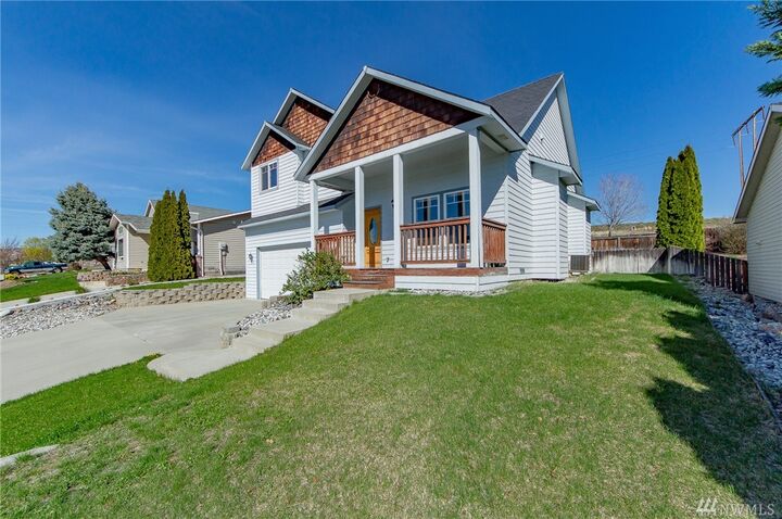 Property Photo:  313 S Mary Ave  WA 98802 