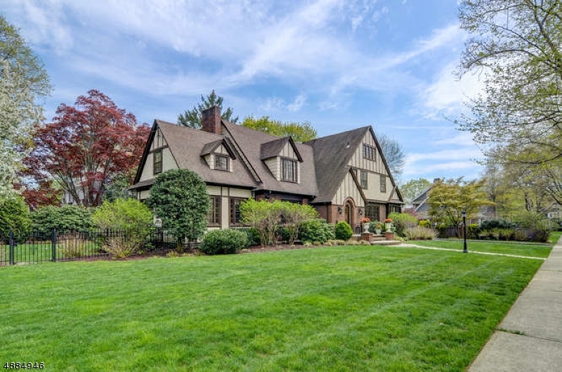 560 Colonial Ave  Westfield Town NJ 07090 photo