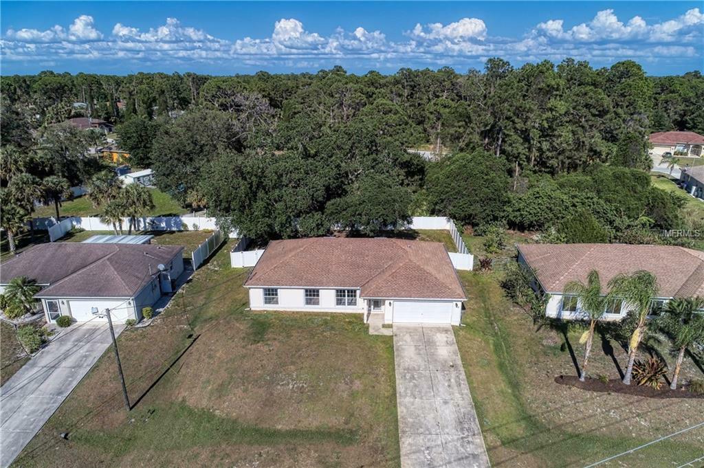 Property Photo:  1802 S Chamberlain Boulevard  FL 34286 