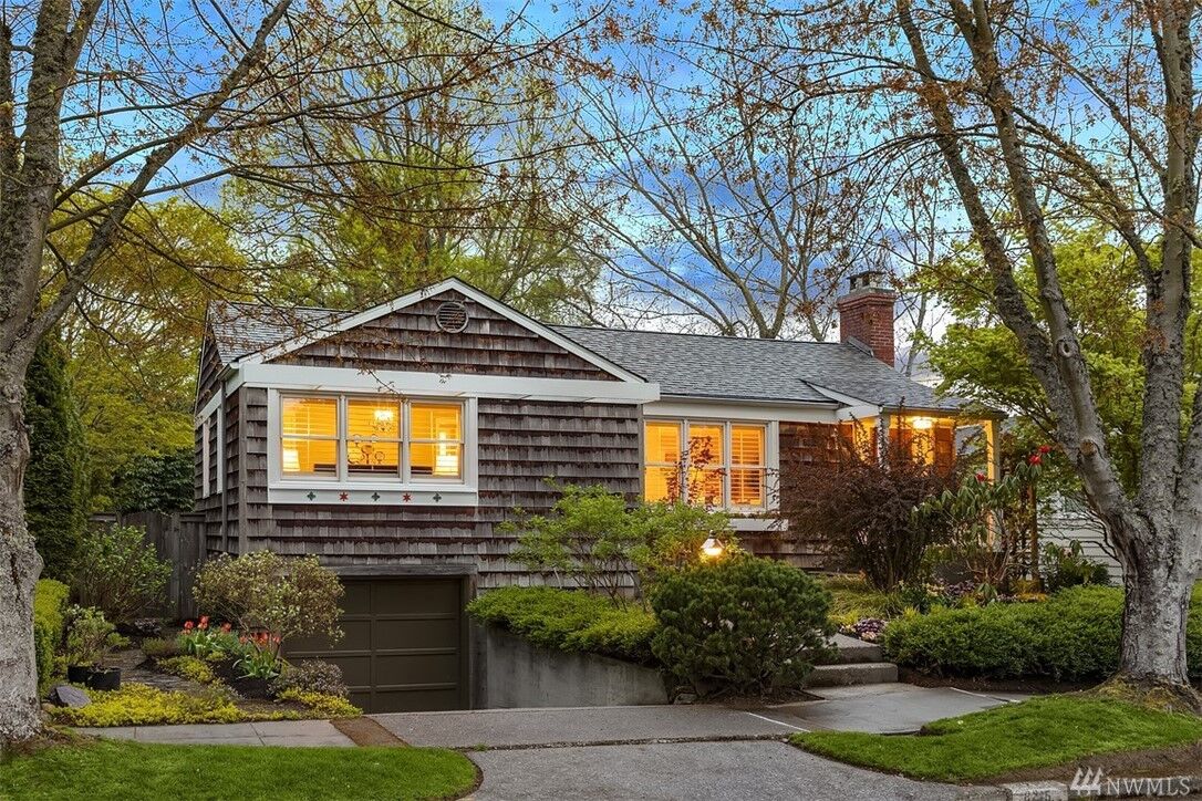 Property Photo: 8215 41st Ave NE WA 98115