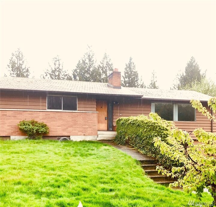 Property Photo:  20712 106th Place SE  WA 98031 