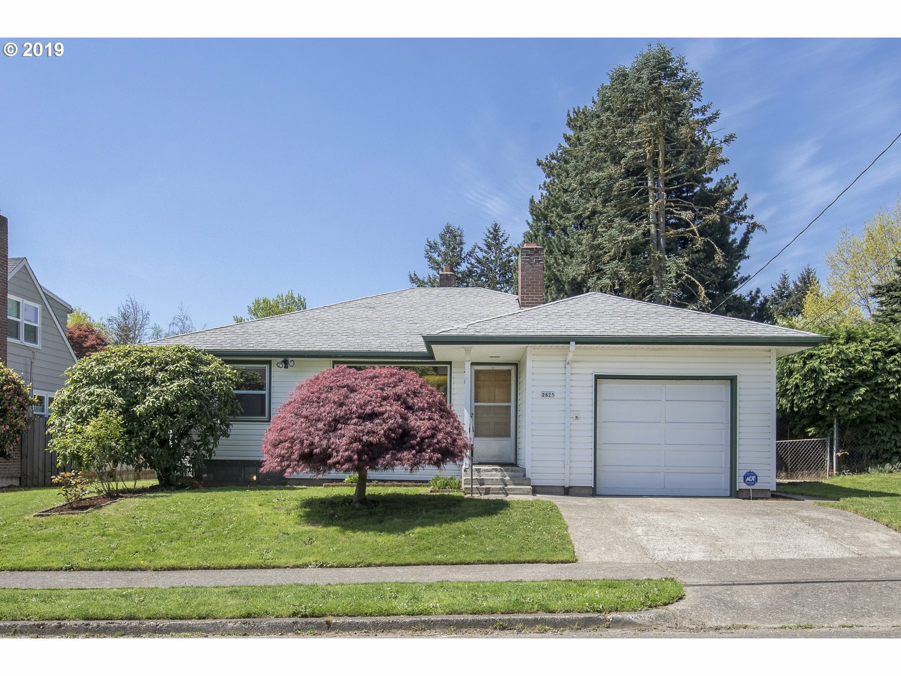 Property Photo:  2825 SE 79th Ave  OR 97206 