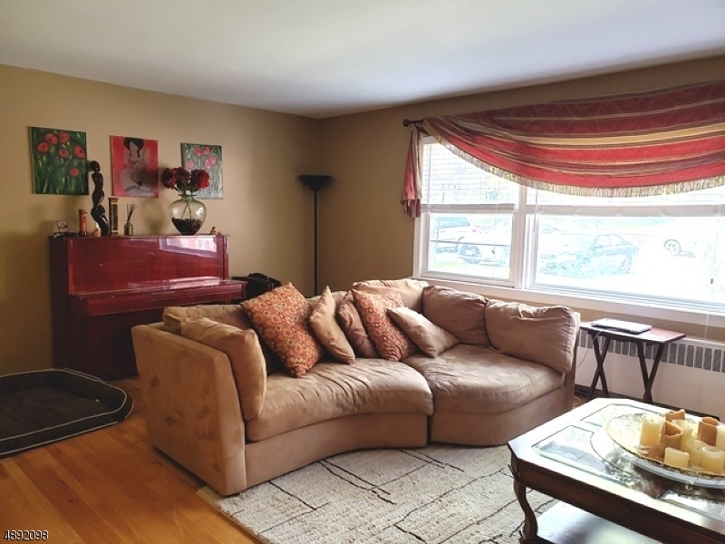 Property Photo:  24 Hutton Ave-Unit 73  NJ 07052 