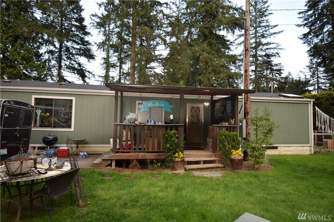 Property Photo:  15015 232nd Ave NE  WA 98077 