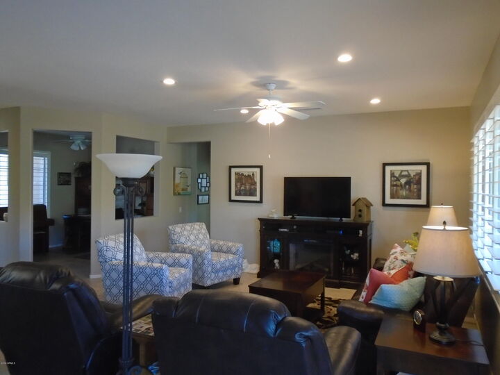 Property Photo: 16911 W Eureka Springs Drive AZ 85387