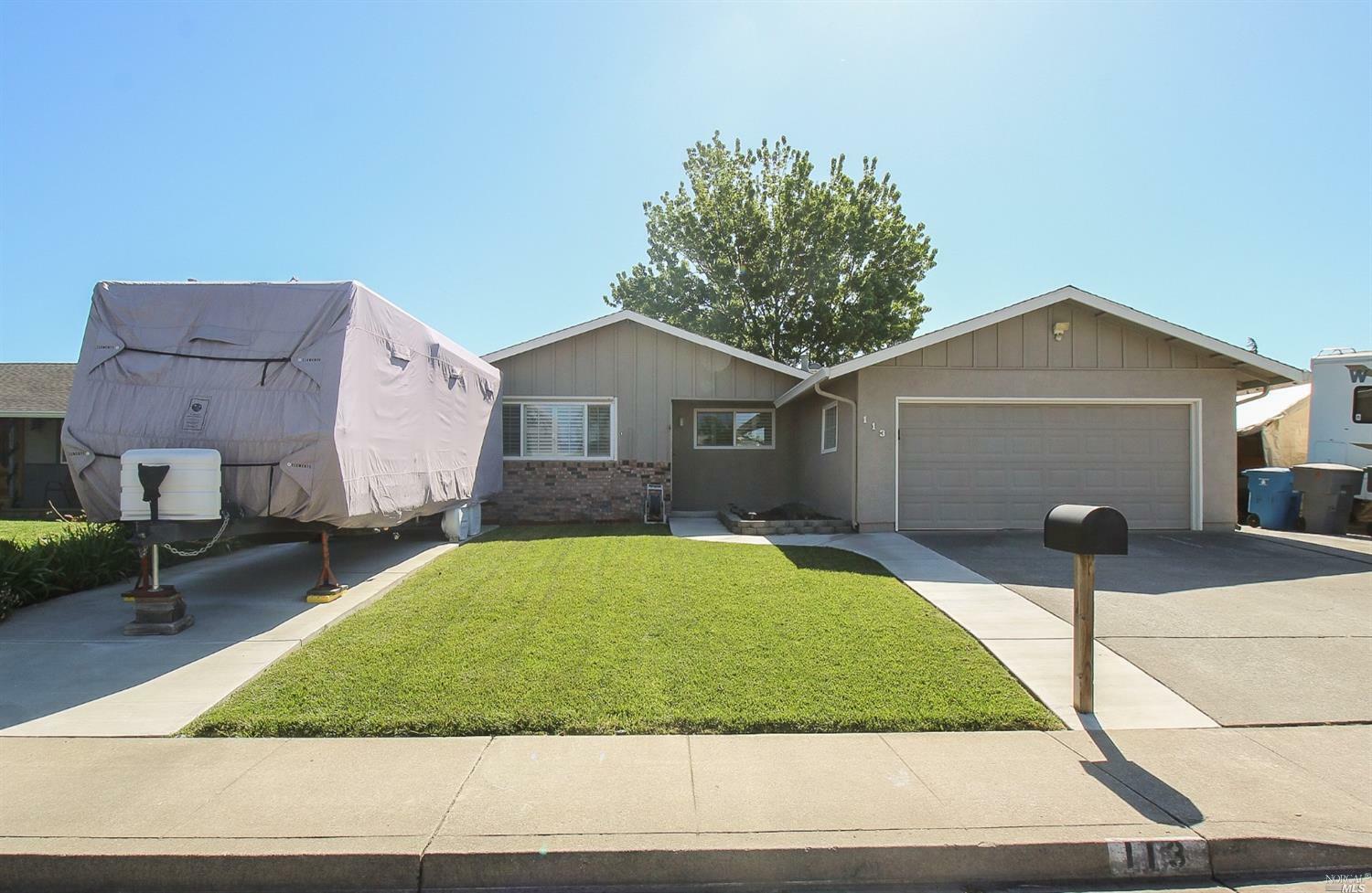 Property Photo: 113 Rutherford Drive CA 95687