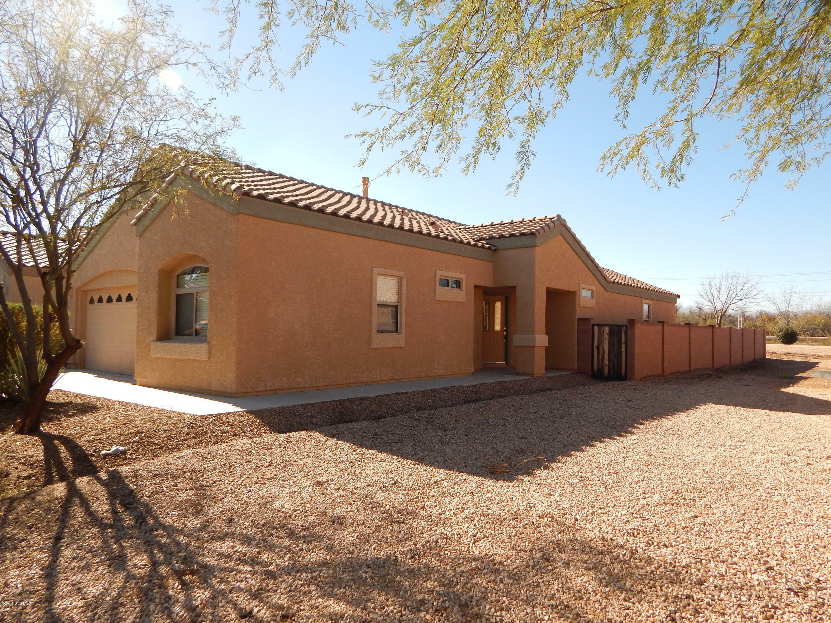 Property Photo:  329 N Rock Station Drive  AZ 85629 