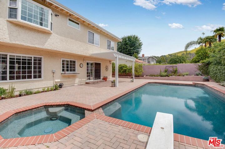 28914 Dargan St  Agoura Hills CA 91301 photo