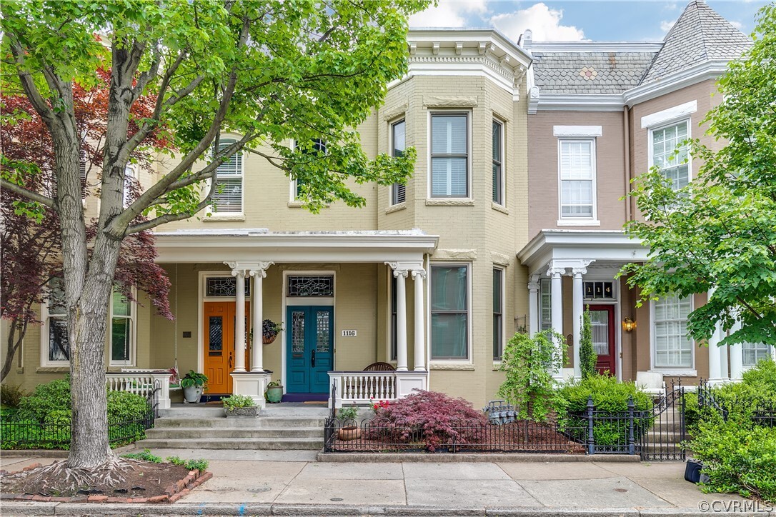 Property Photo:  1116 West Avenue  VA 23220 