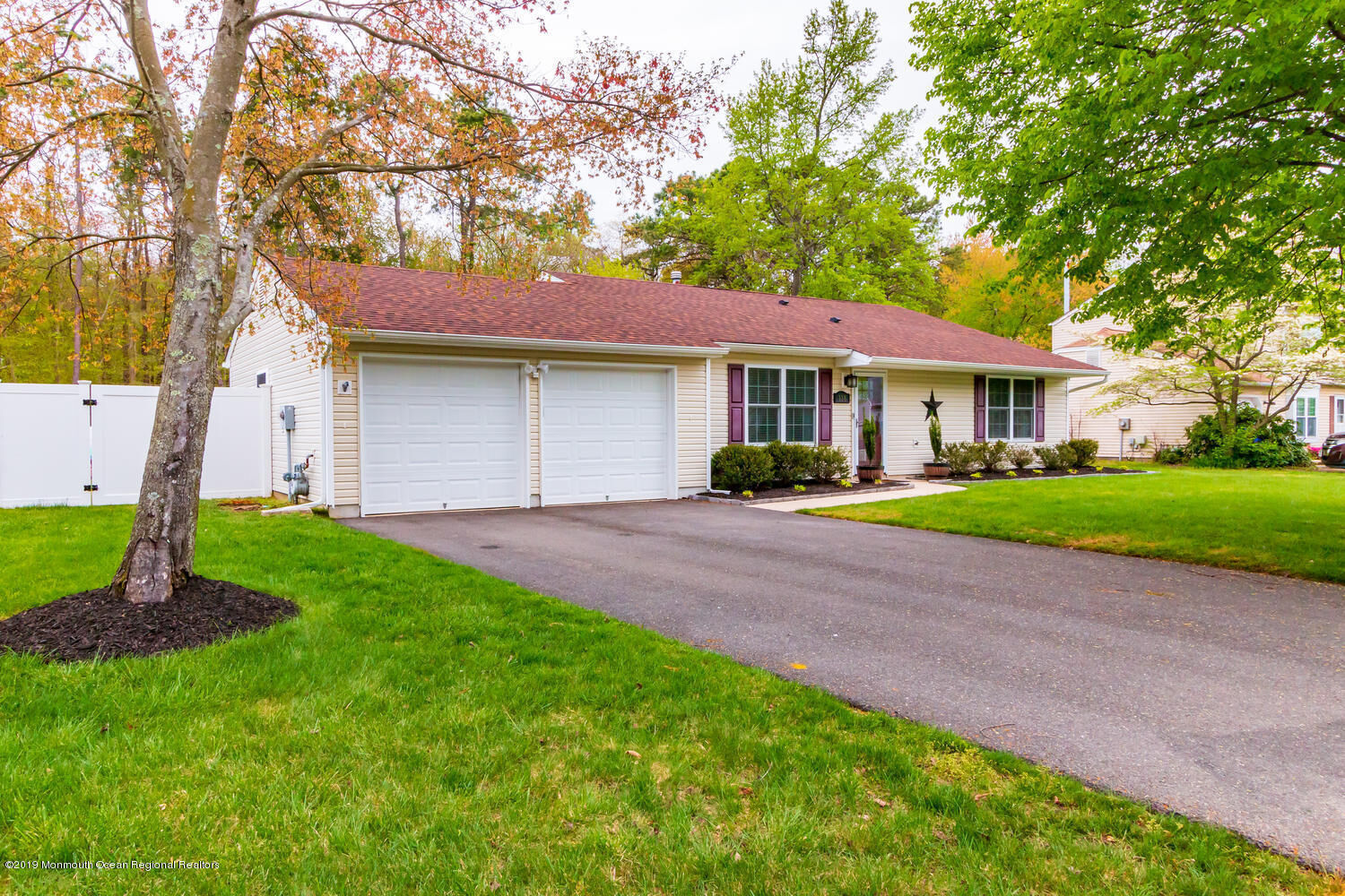 Property Photo: 118 Oak Glen Road NJ 08753