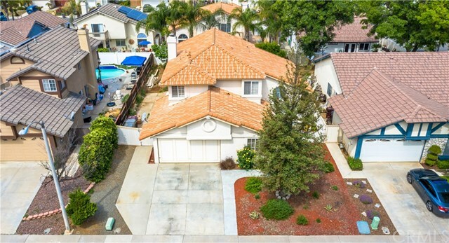 Property Photo:  27679 Avenida Halago  CA 92585 