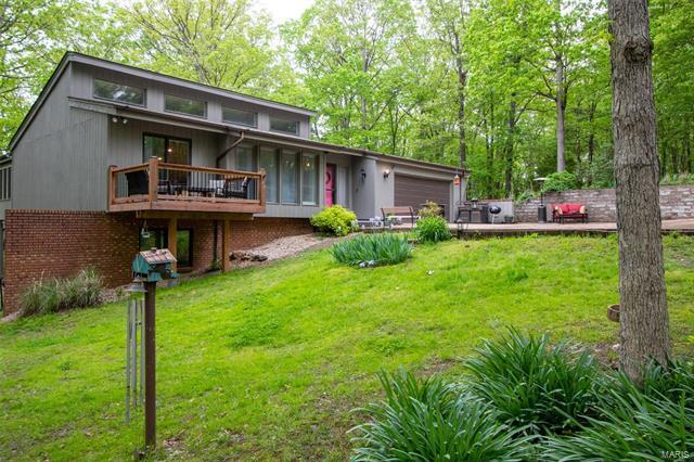 Property Photo: 203 Monticello Estates 63028