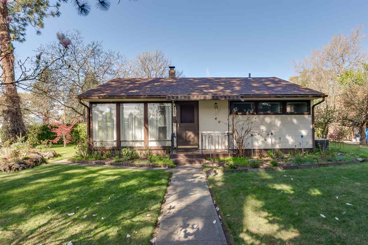Property Photo: 4305 N Atlantic Dr WA 99205-1006