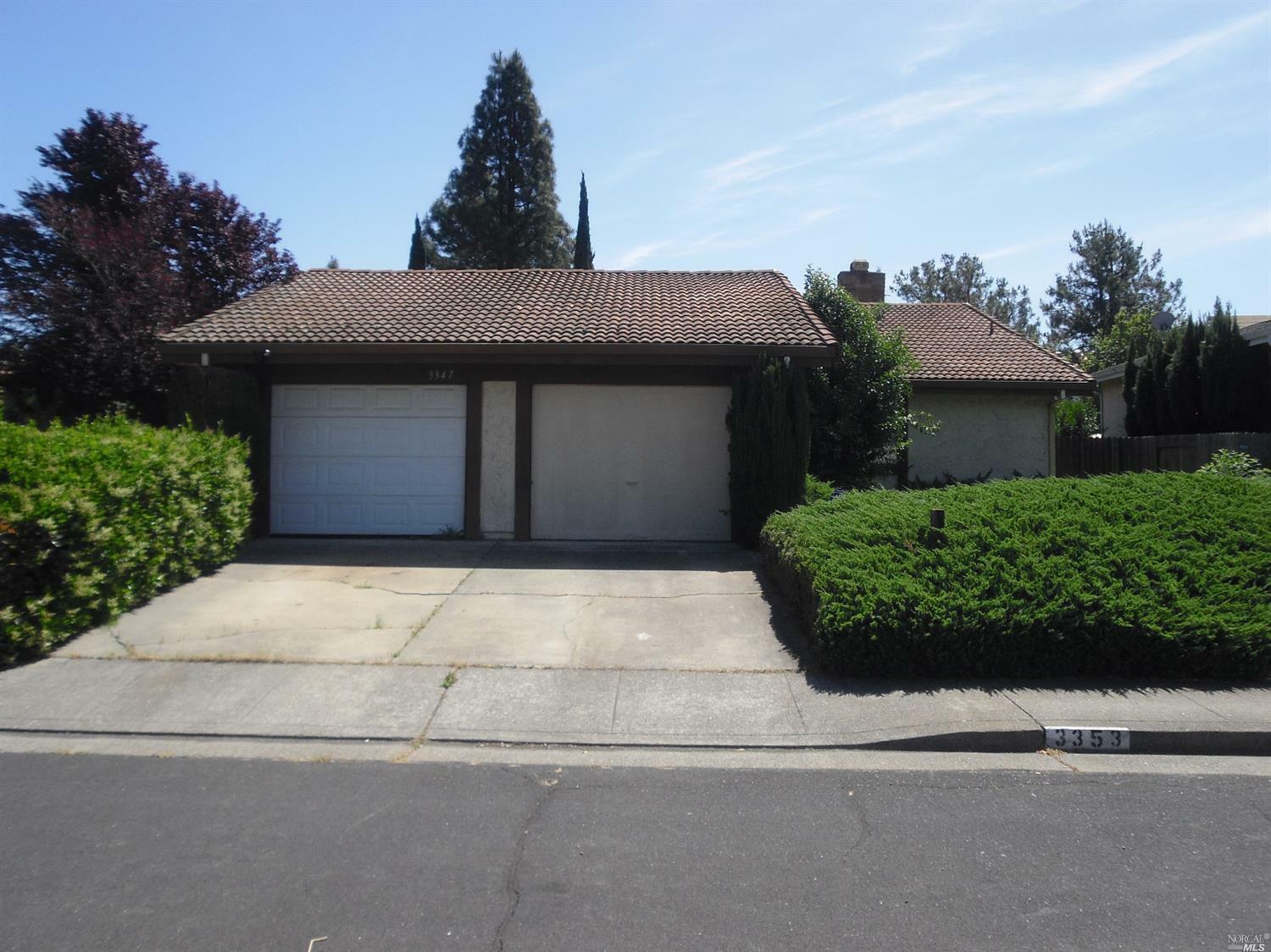 Property Photo:  3353 Hartford Avenue  CA 94534 