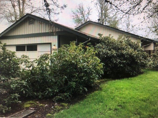 Property Photo: 7462 B St OR 97478