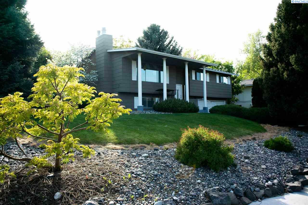 Property Photo:  77 Canyon St  WA 99352 