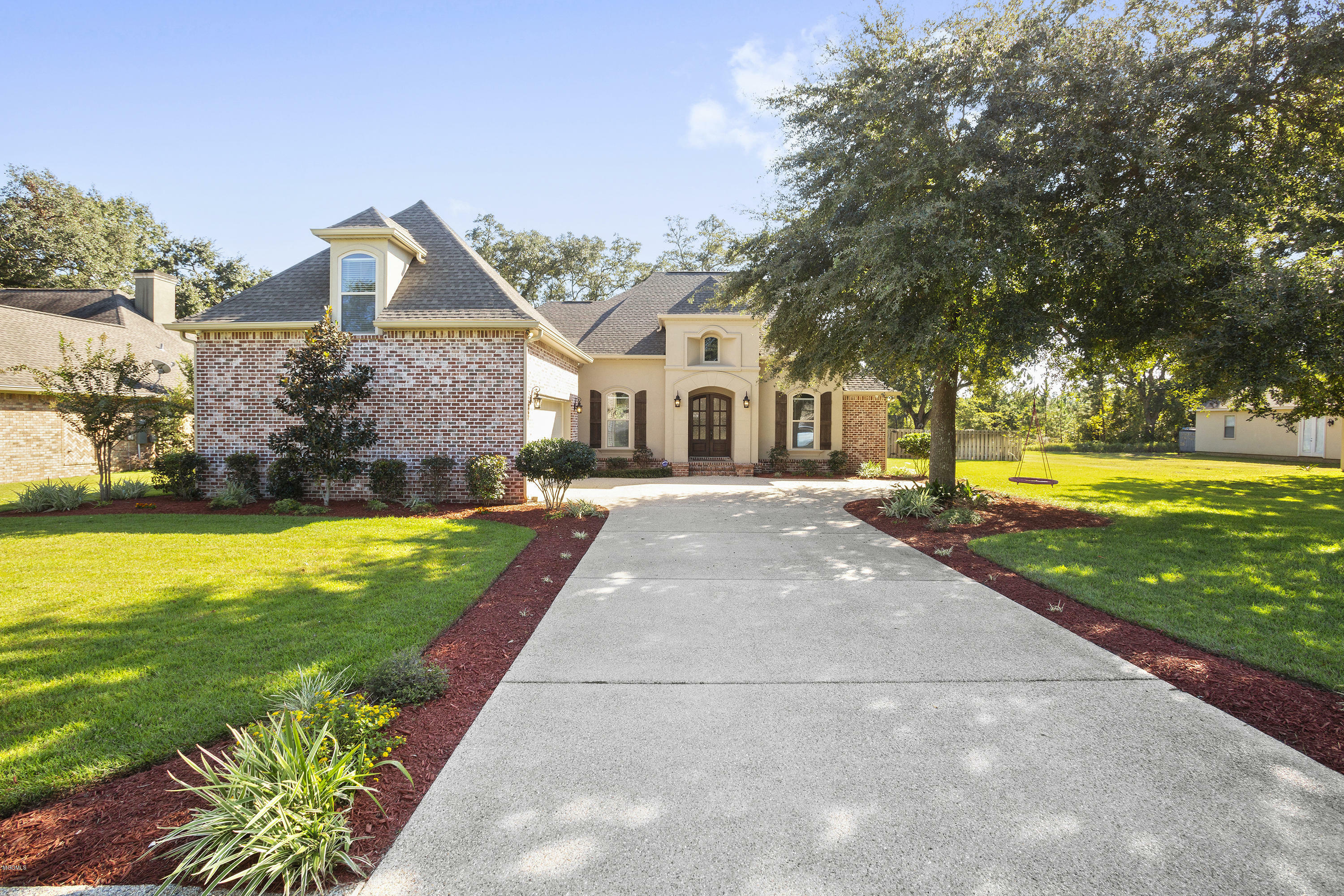 Property Photo:  3009 Oakleigh Circle  MS 39564 