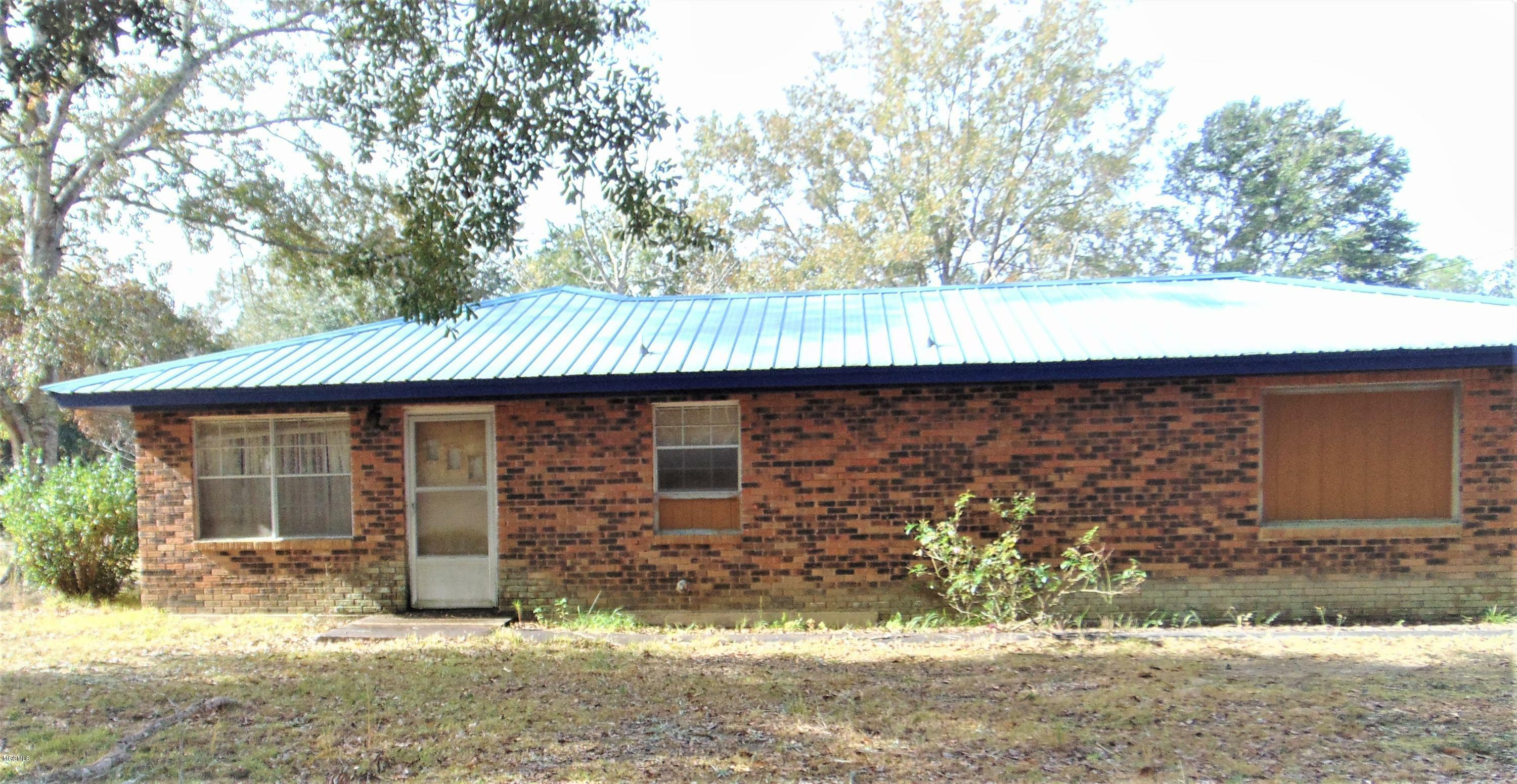 5600 Slater Circle  Moss Point MS 39562 photo