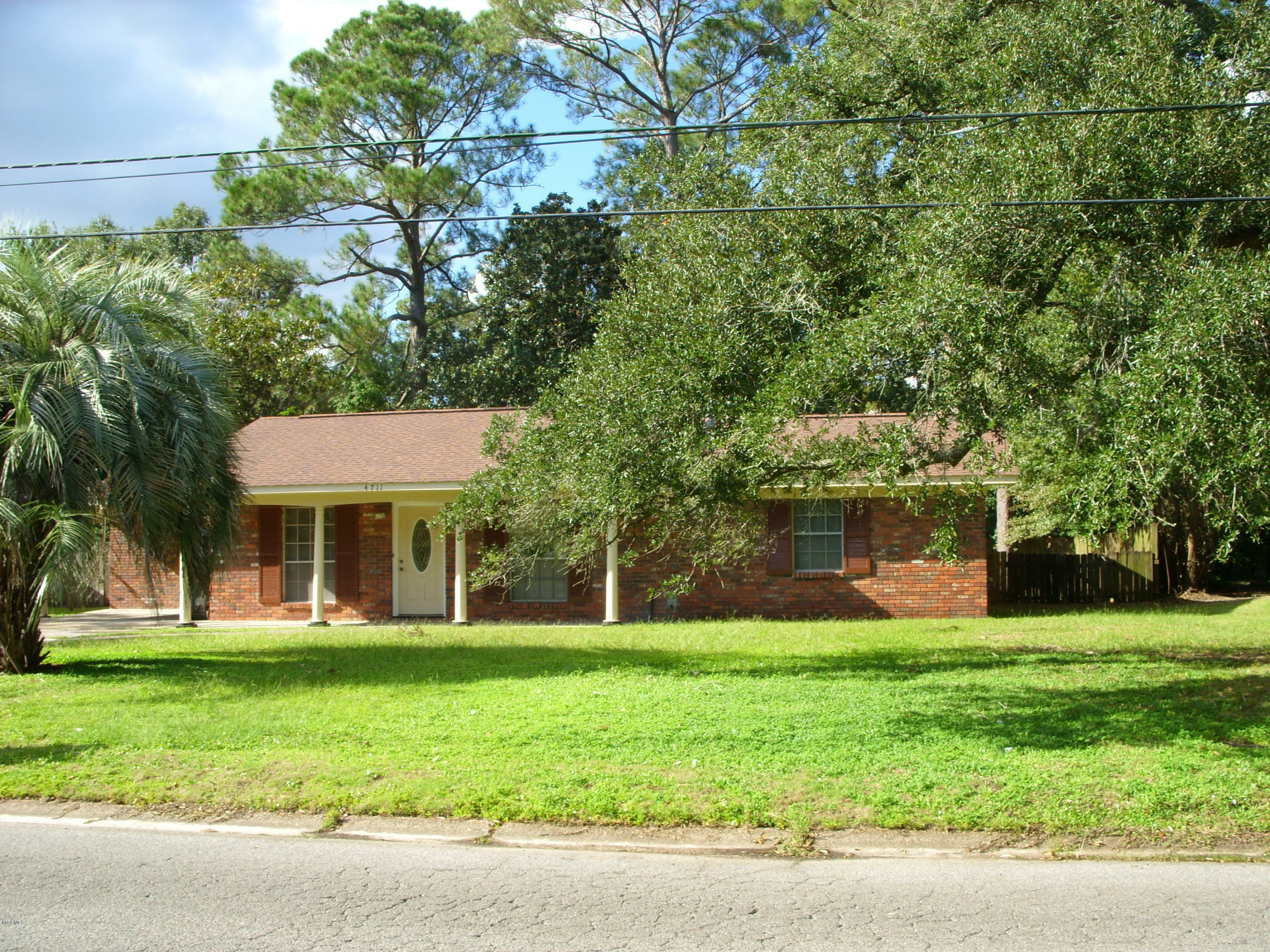 4711 Saratoga Avenue  Pascagoula MS 39581 photo