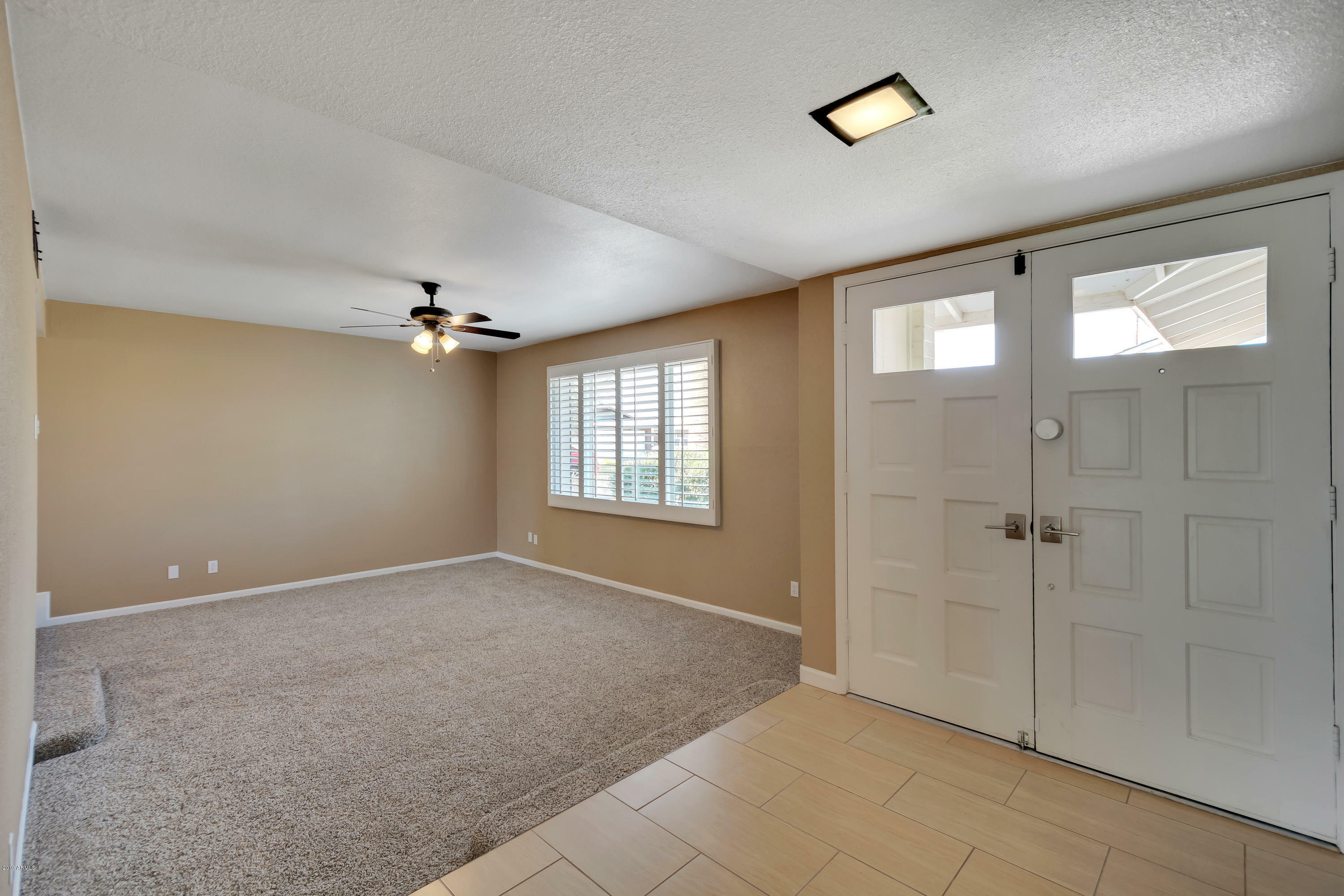 Property Photo:  1193 E Diamond Drive  AZ 85283 