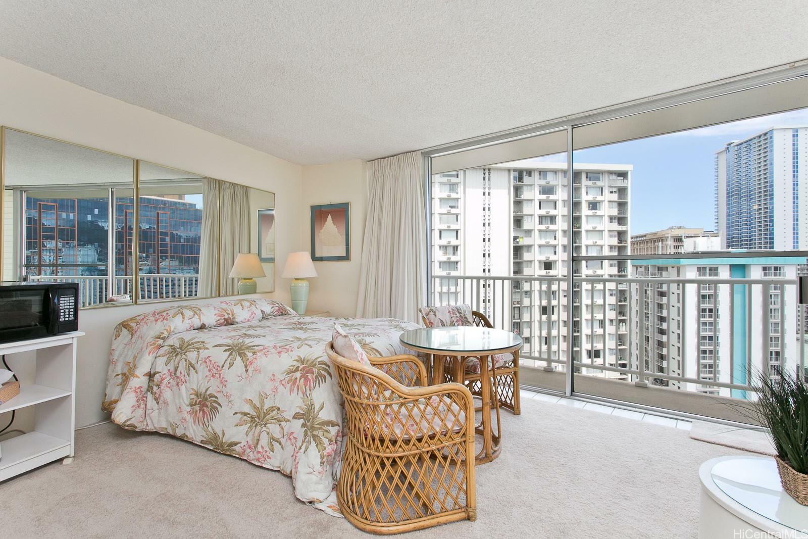 Property Photo:  750 Amana Street 1608  HI 96814 