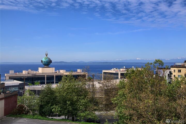 133 Queen Anne Ave N 406  Seattle WA 98109 photo