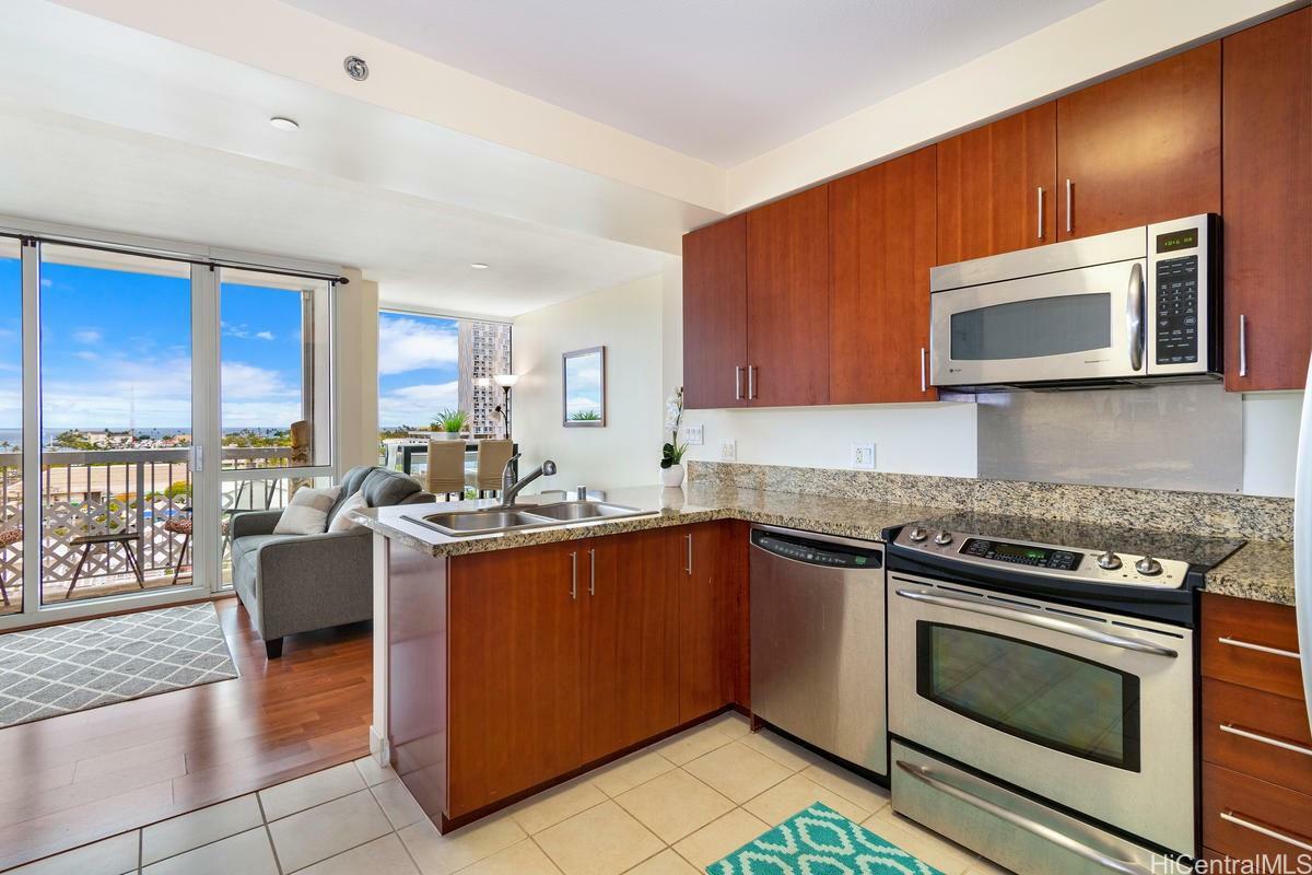 Property Photo:  909 Kapiolani Boulevard 1002  HI 96814 