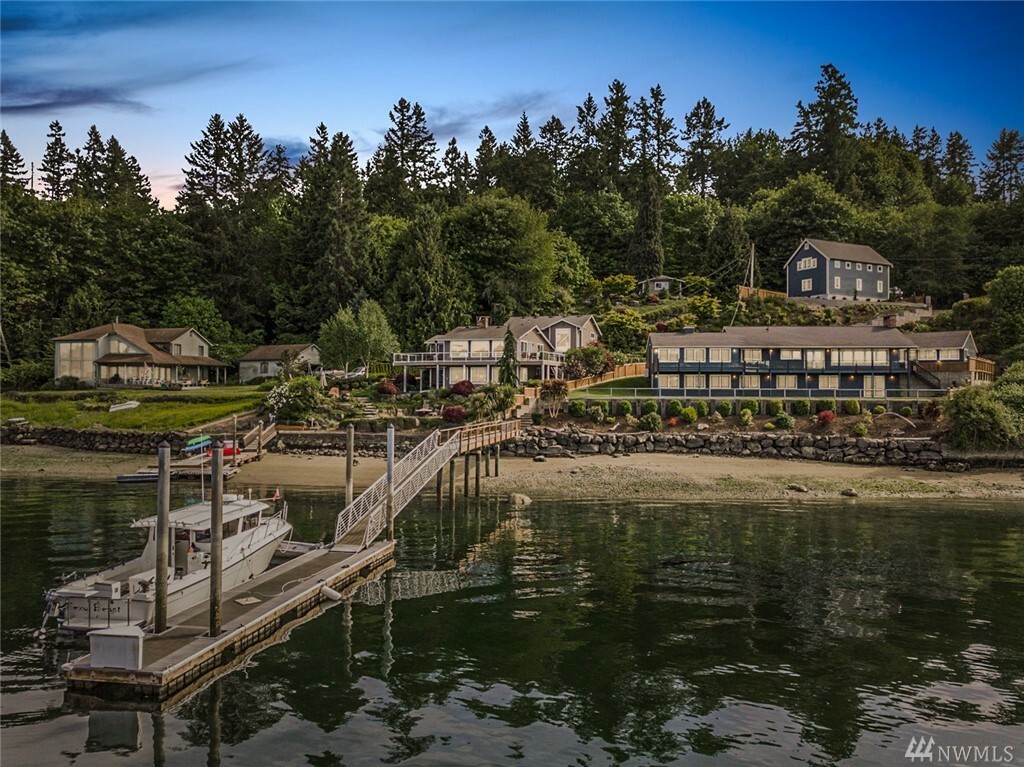 Property Photo: 121 Bella Bella Dr WA 98333