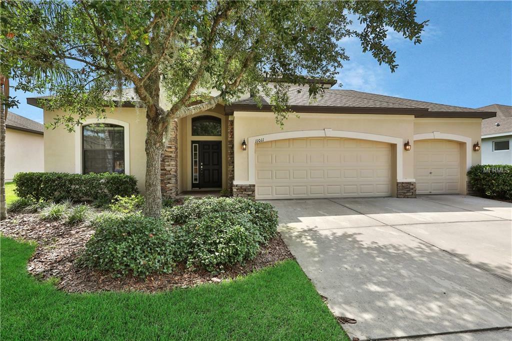 Property Photo:  11011 Wembley Landing Drive  FL 33547 