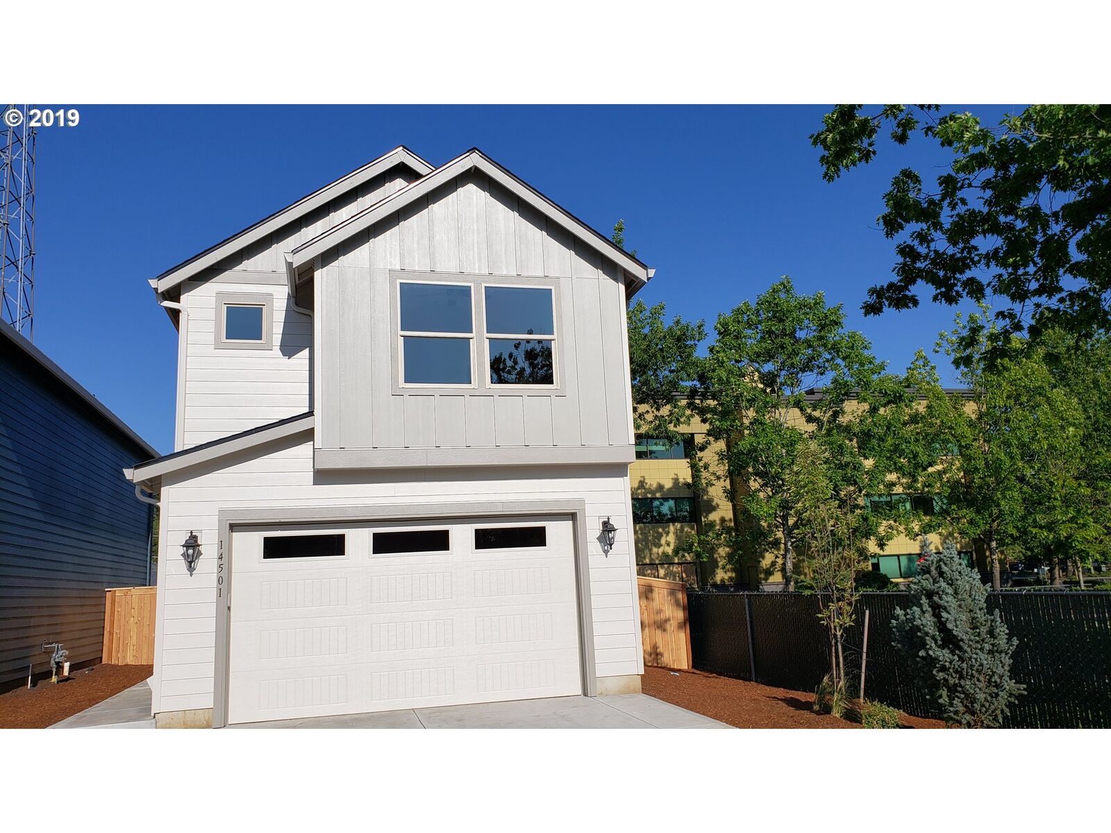 Property Photo: 14501 NE 18th Ct WA 98686