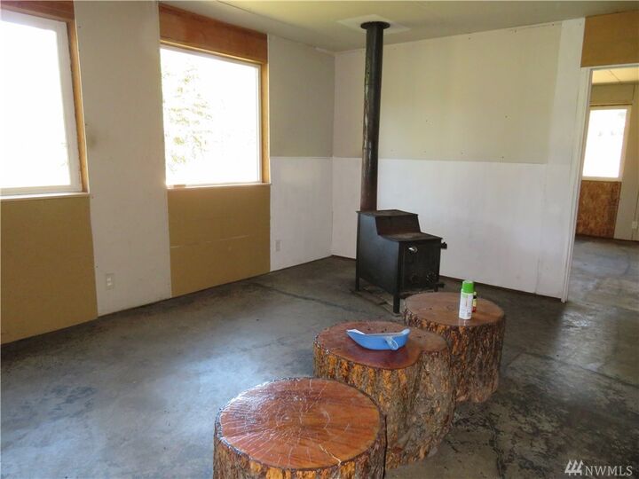 Property Photo:  79 Goodrich Rd  WA 99166 