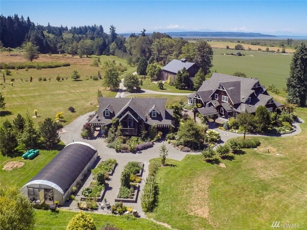 Property Photo: 18562 Swanson Lane WA 98292