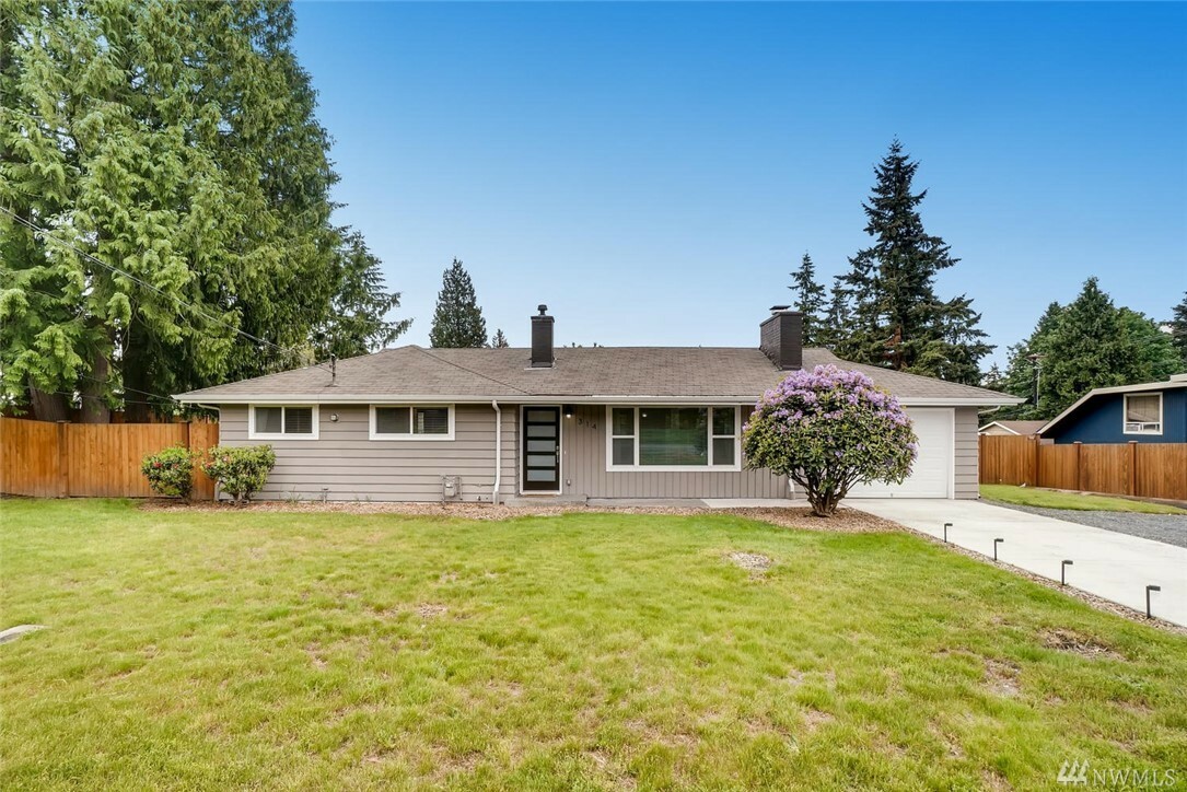 314 216th St SW  Bothell WA 98021 photo