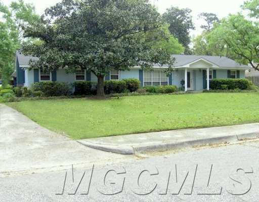 Property Photo:  1008 Eastwood Drive  MS 39567 