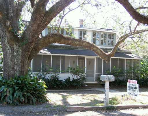 Property Photo:  1202 Iberville  MS 39564 