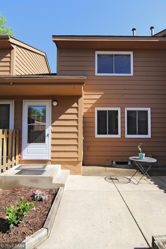 Property Photo:  1599 Snowflake Drive  MN 55121 