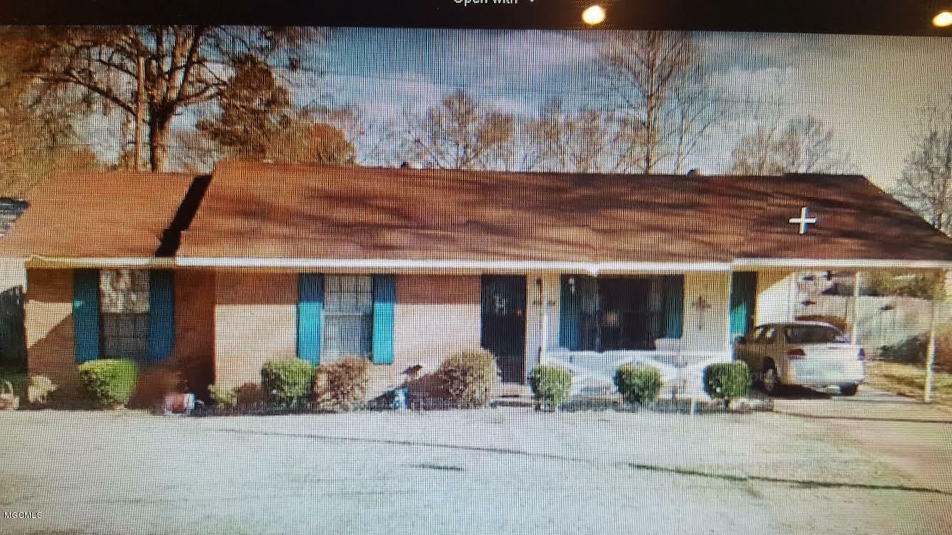 855 Chickasaw Drive  Grenada MS 38901 photo